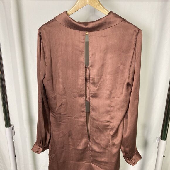 ASTR The Label Satin Muave Cut Out Front Mini Dress Button Sz Large Cocktail - Picture 6 of 10